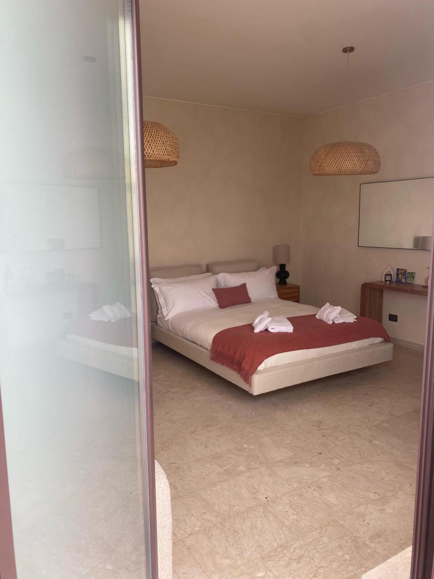 Taga Suites CTA Exterior foto